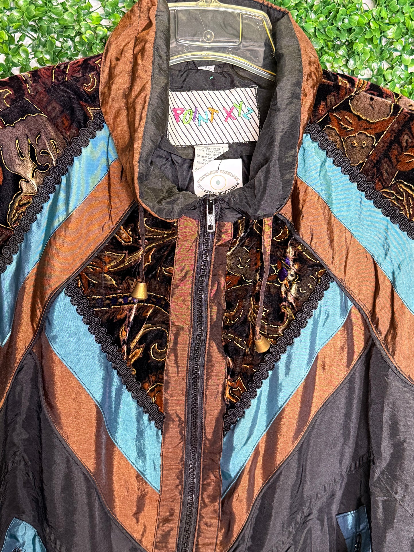 Point XYZ Vintage Windbreaker