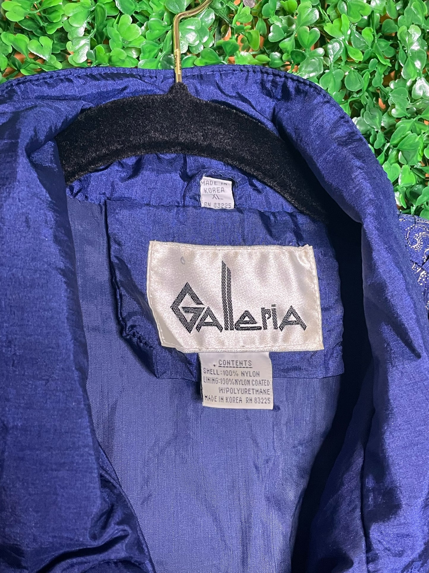 Galleria Vintage Navy Vintage Wind Breaker